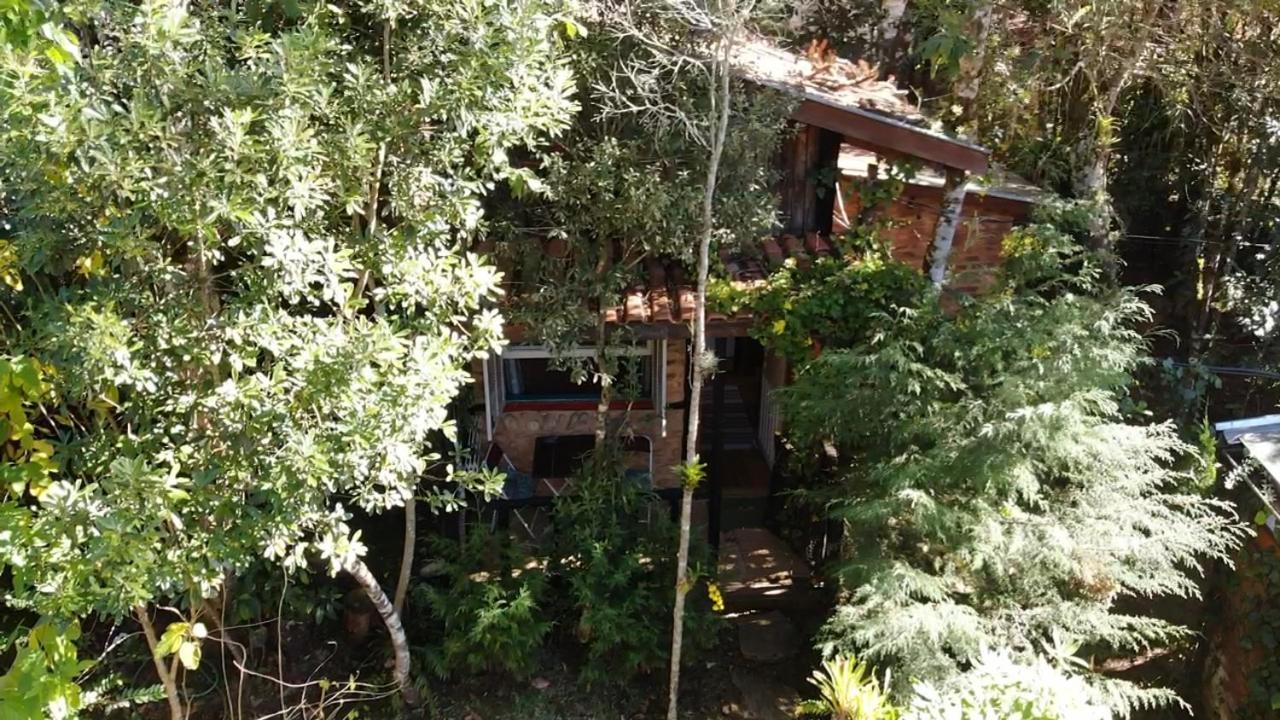 Fora De Estrada Chalet