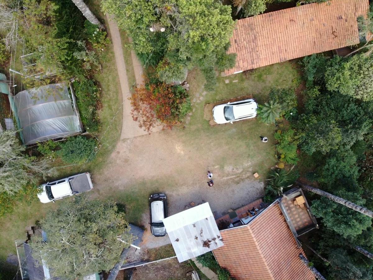 Fora De Estrada